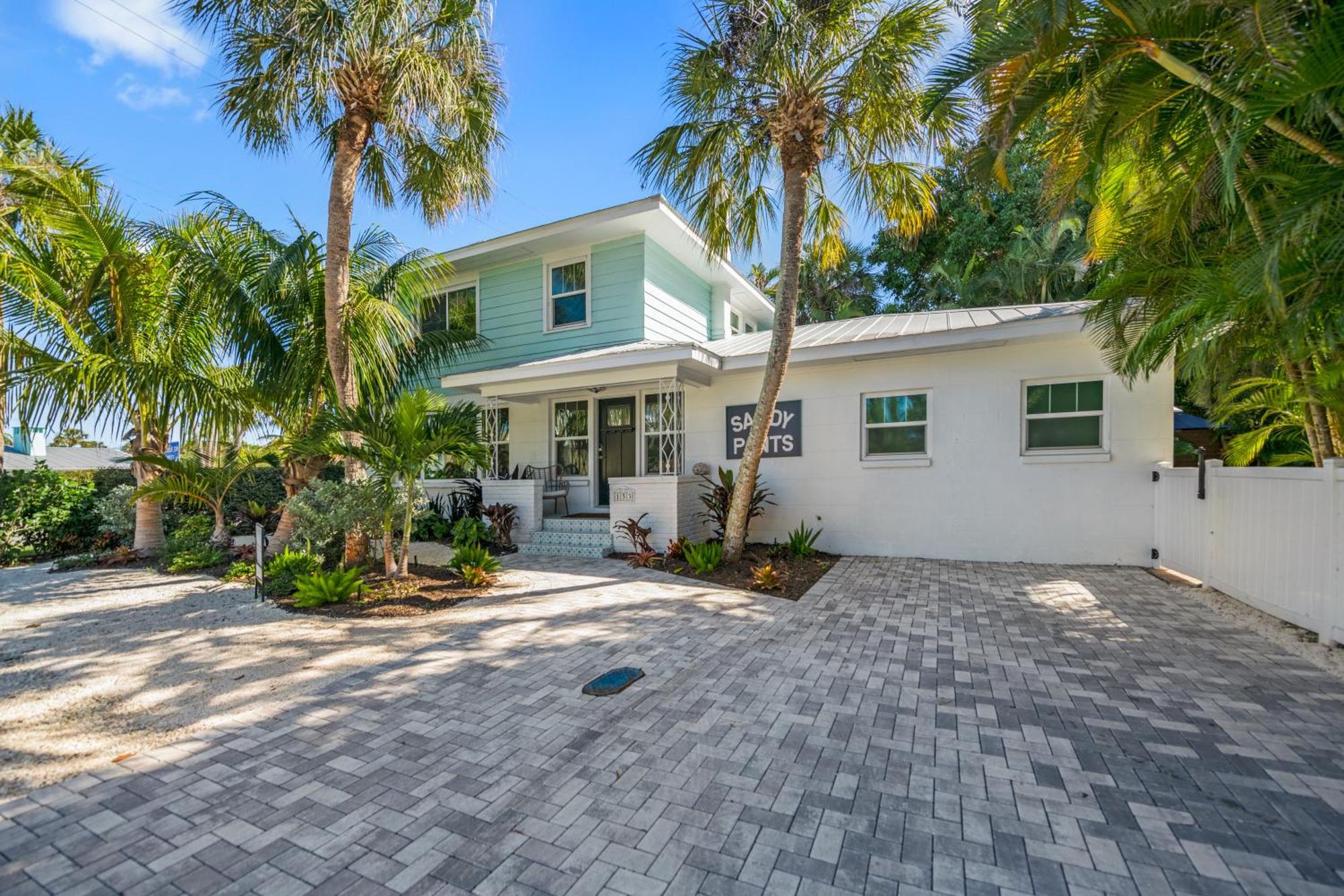 Sandy Pants - Designer Beach Chic Home Steps To Beach Backyard Oasis W Heated Pool Anna Maria Exterior foto
